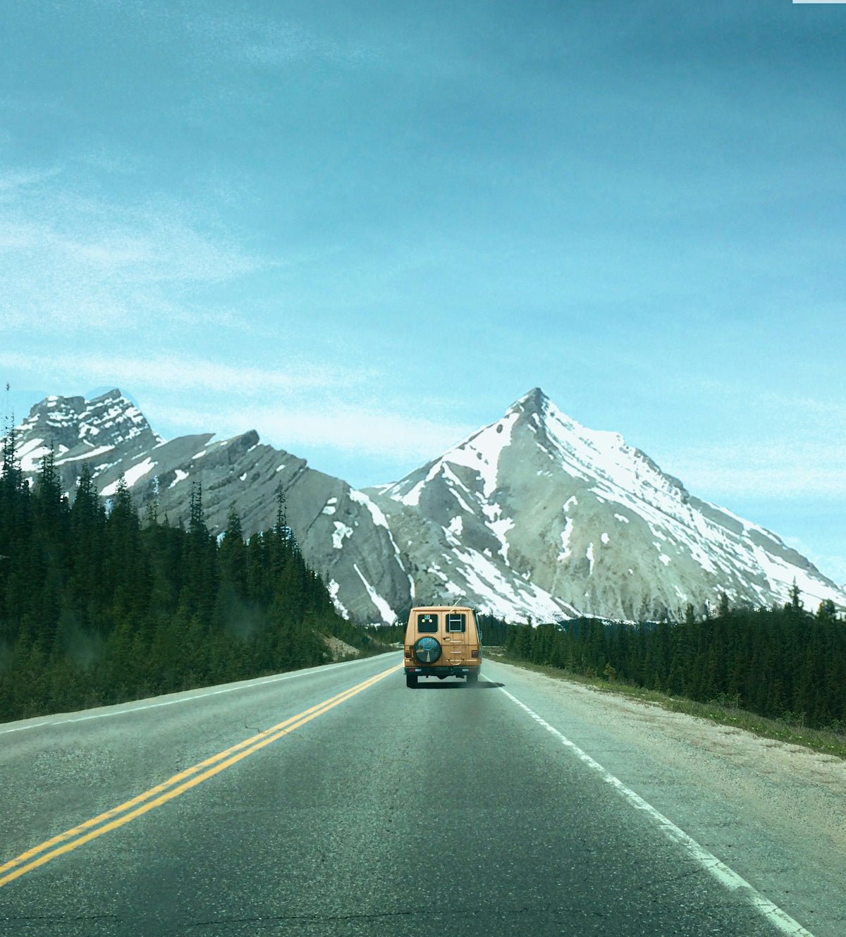 Essential Road Trip Packing List for the Ultimate Adventure - Malo'o Racks