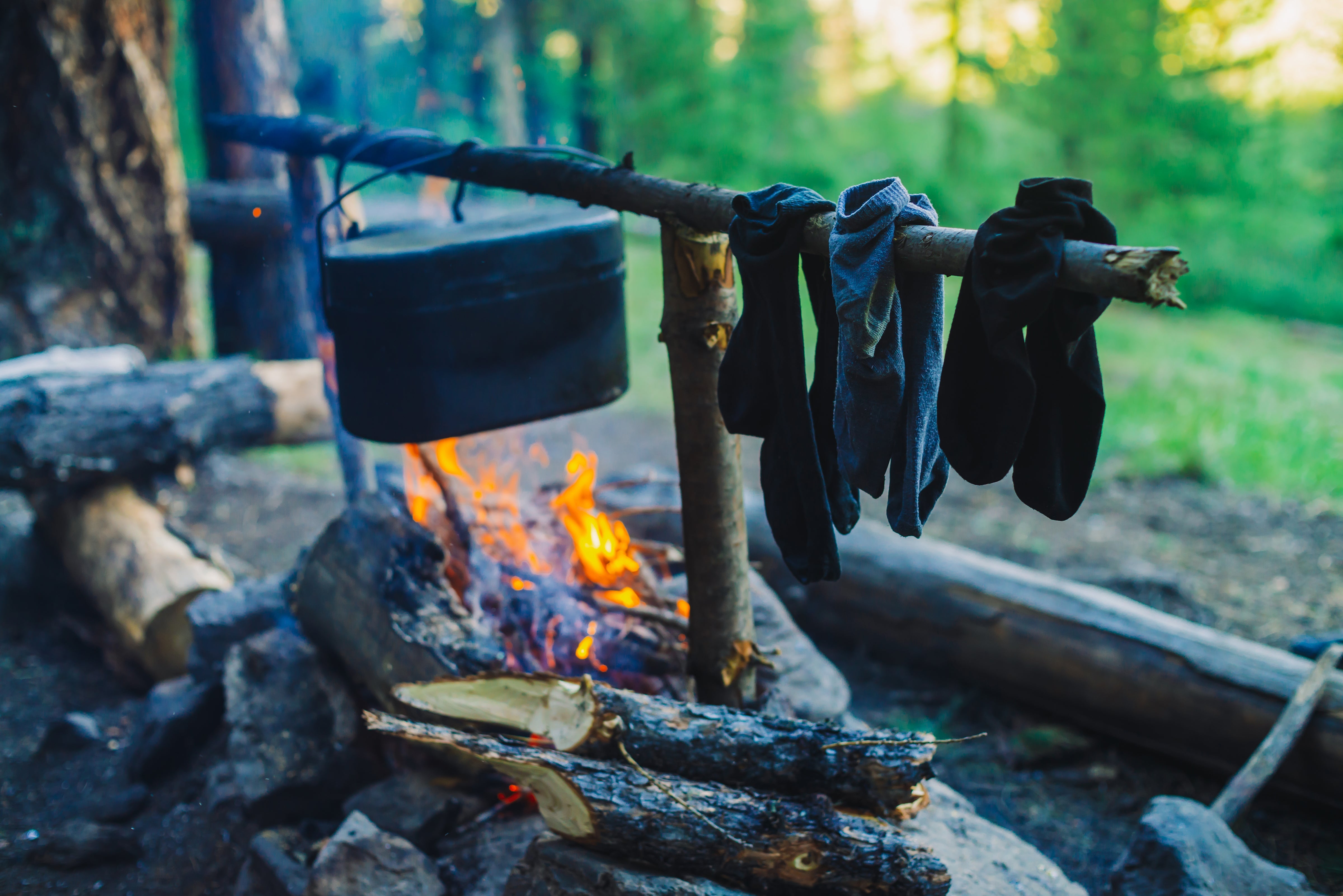 How-To Dry Your Clothes While on The Road - Malo'o Racks