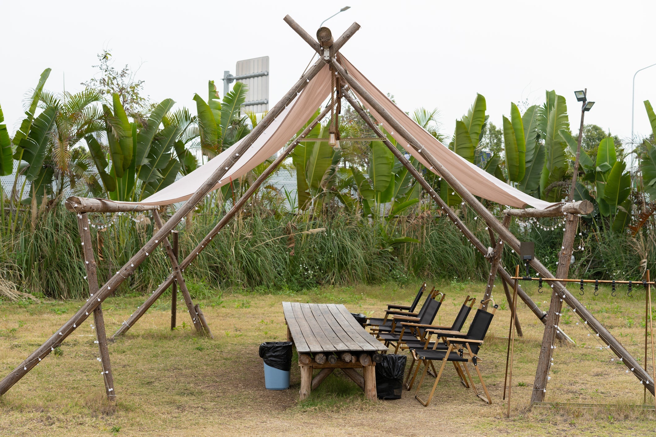 The Benefits of Using a Canopy Tent at the Beach or Park - Malo'o Racks