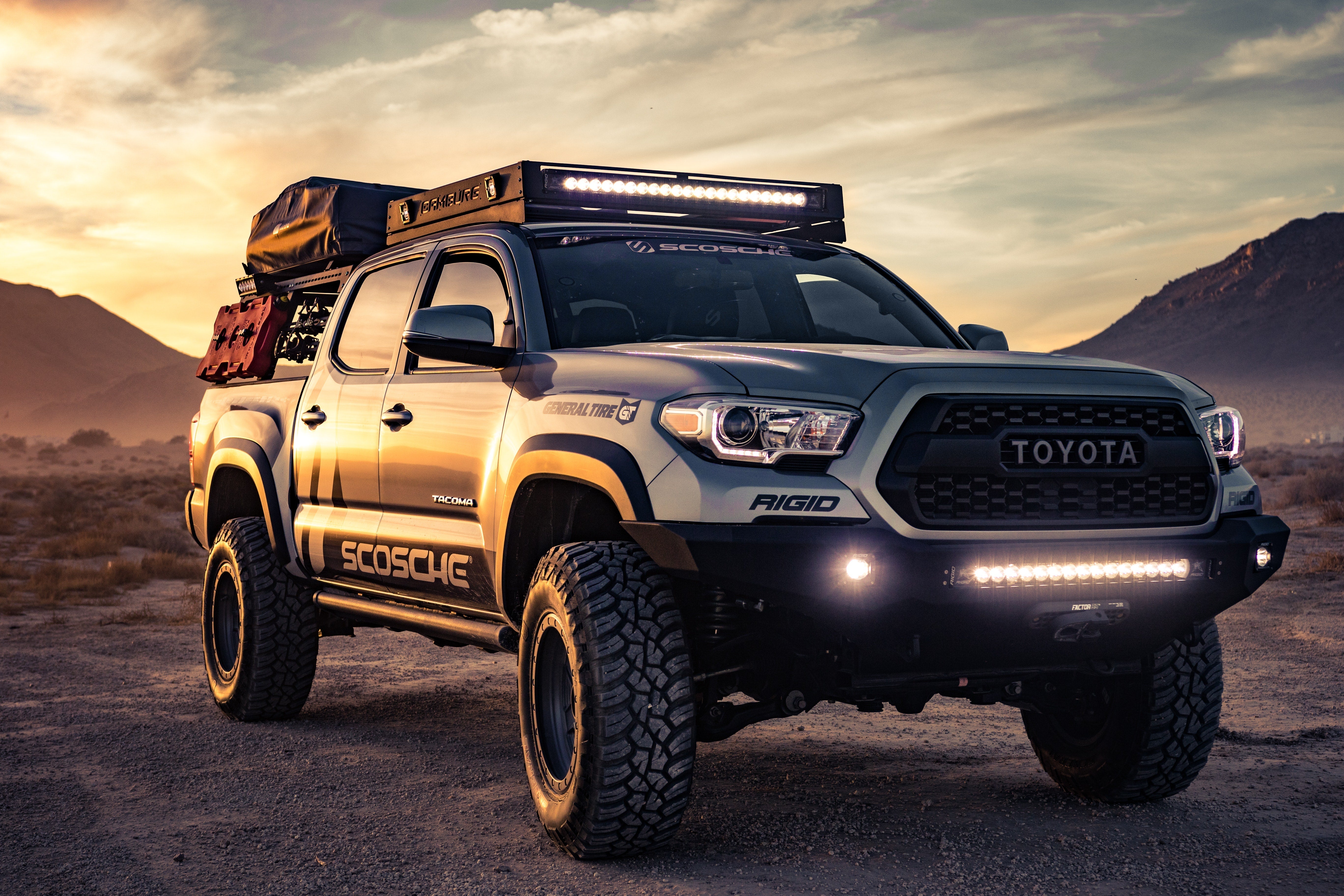 Weekend Adventure Ideas: Essential Outdoor Travel Gear for a Seamless Experience - Malo'o Racks