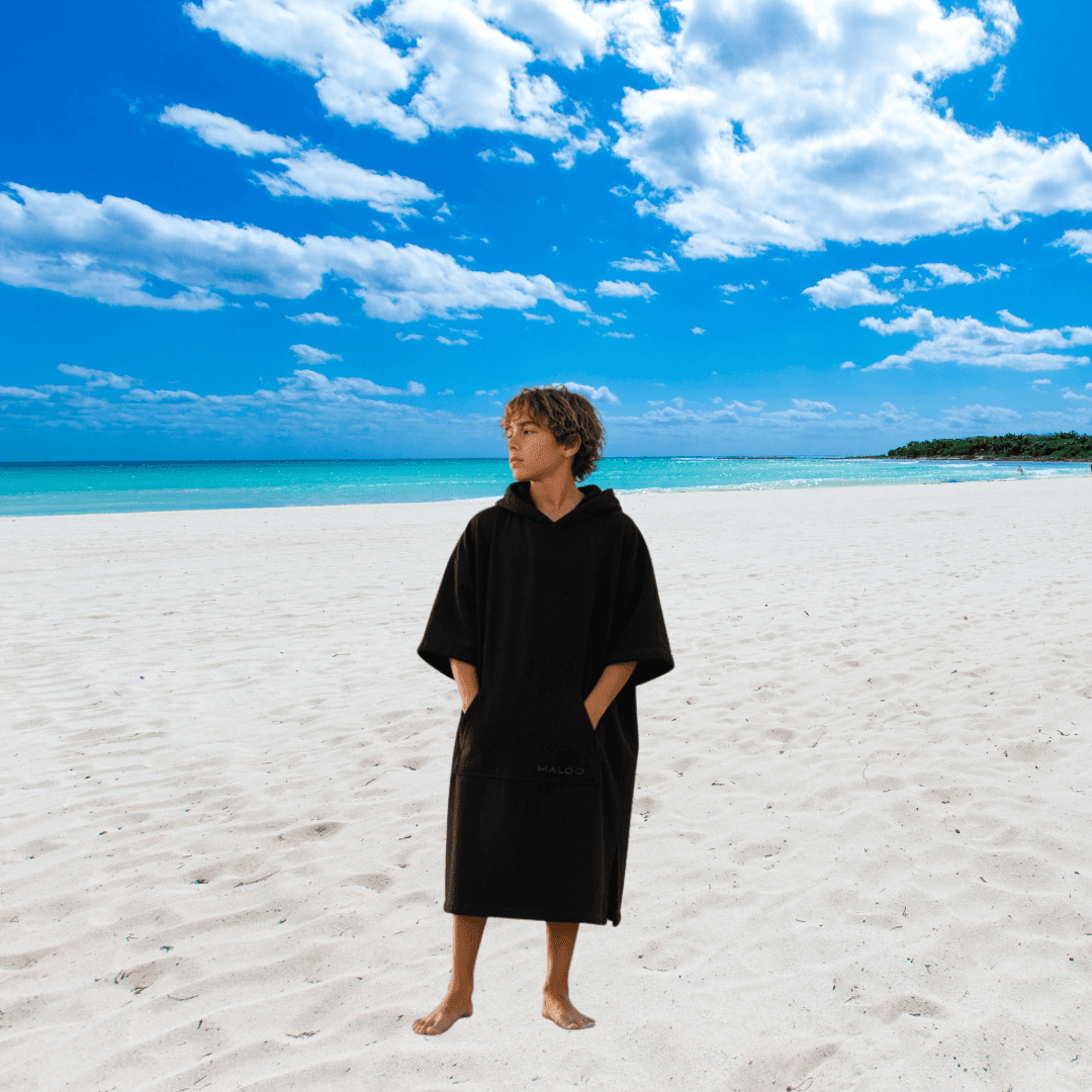 Avo Changing Poncho– Comfortable Surf & Beach Poncho for Outdoor Life - Malo'o Racks